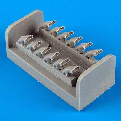 QuickBoost QB48092 P-39Q/N exhaust 1/48