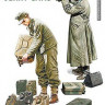 Miniart 35286 1/35 German Soldiers w/ Jerry Cans (2 fig.,8 cans)
