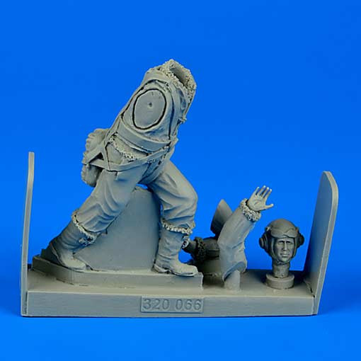 Aerobonus 320066 R.A.F. fighter pilot WWII 1/32