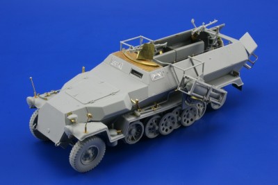 Eduard 35843 Sd. Kfz.251/2 Ausf. C Wurfrahmen 40 DRAGON 1/35
