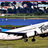 Восточный Экспресс 144129_4 Б-737-300 Frontier Лиса ( Limited Edition ) 1/144