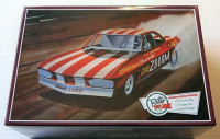 AMT 873 CHEZOOOM CORVAIR FUNNY CAR 1:25