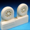 Barracuda Studios BCR72102 Vought Corsair, Grumman Hellcat Wheels - Postwar Tread (For all Corsair and Hellcat kits) 1/72