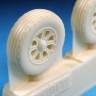 Barracuda Studios BCR72102 Vought Corsair, Grumman Hellcat Wheels - Postwar Tread (For all Corsair and Hellcat kits) 1/72
