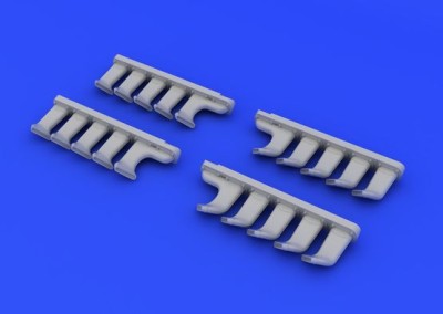 Eduard 632066 Mosquito Mk.VI exhaust stacks