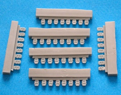 Goffy Model GOFMOS005 1/700 Life rafts (48 pcs.)