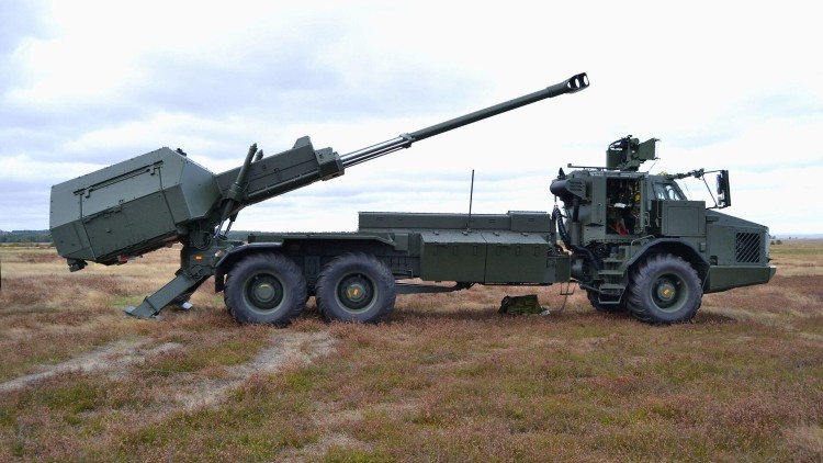 Hobby Boss 85579 Шведская 155-мм колёсная САУ Archer Artillery System FH77BW L52 1/35