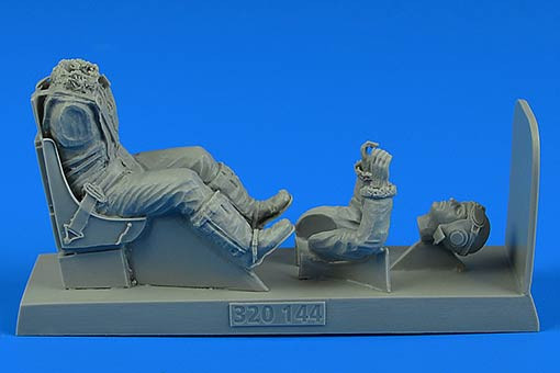 Aerobonus 320144 USAAF WWII Pilot w/ seat for P-51B/C Mustang 1/32