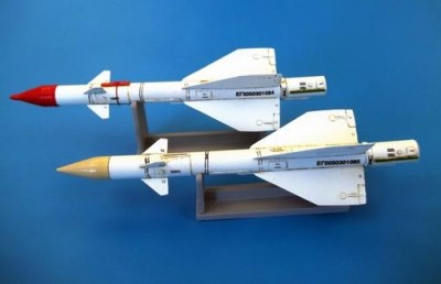 Plus model AL4053 Missile R-98MR AA-3C Anab 1:48