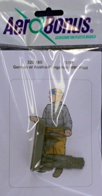 Aerobonus 320165 German or Austro-Hungarian WWI Pilot No.1 1/32