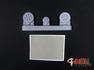 ЭВМ RS72013 МиГ-21 колеса шасси (тип-1) 1/72