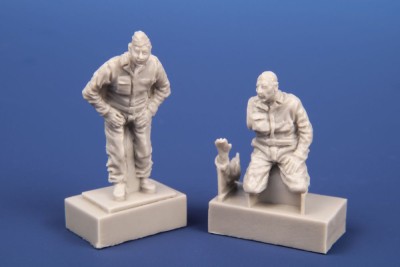 CMK F72372 Hs 162A German Mechanics (2 fig.) 1/72