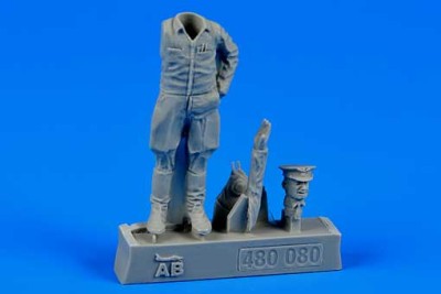 Aerobonus 480080 Sovier Air Force colonel, Korean War 1951 1/48