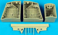 Aires 4453 English electric Canberra wheel bays 1/48