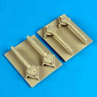QuickBoost QB72307 B-24 Liberator turbo-supercharger cover 1/72