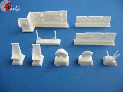 Pavla Models C72021 AT-6 Texan/Harvard 1:72