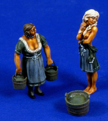 Girls G-35027 Готовимся в помывке: сельская баня 1:35