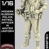 Sarmat Resin SRsf1611 Патрульный полицейский в межсезонном, современность 1/16