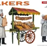 Miniart 38074 Bakers (2 fig. & crates) 1/35