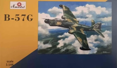 Amodel 14482 B-57G Military Bomber 1/144