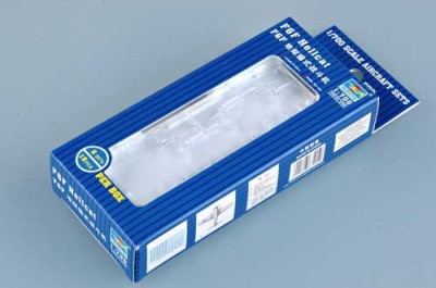 Trumpeter 03406 F6F Hellcat (18 pcs/box) 1/700