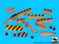 BlackDog D72026 Roadblocks 1/72