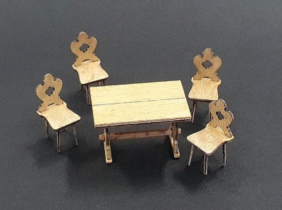 Plusmodel M-592 Country furniture (laser wood) 1/35
