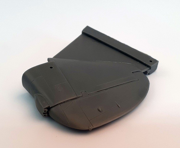 Aims AIMS48P033 Junkers Ju-88 tail fin correction part for Dragon Ju 88 A-4, and Dragon Junkers Ju-88C-6 / Revell C-6 kits (designed to be used with Dragon and Revell kits) 1/48