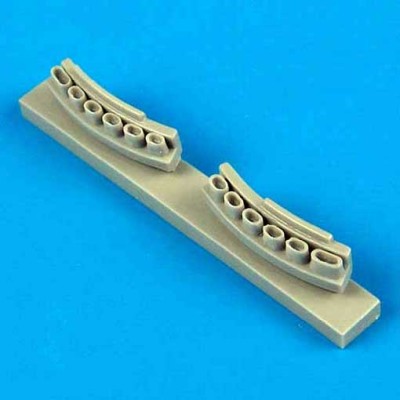 QuickBoost QB48303 Kawasaki Ki-100 exhaust 1/48