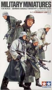 Tamiya 35256 Нем. cолдаты в зимней форме, 5 фигур 1/35