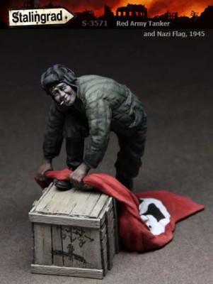 Stalingrad 3571 Танкист РККА с нем. флагом
