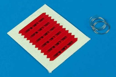 Aerobonus 480029 Remove before flight flags - IDF - black lettering 1/48