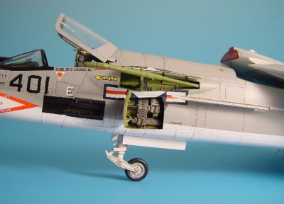 Aires 4175 F-8E CRUSADER gun bay 1/48