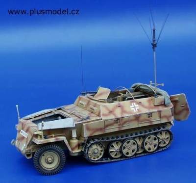 Plus model 119 Sd. Kfz 250/3 NEU 1:35