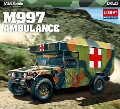 Academy 13243 M997 MAXI AMBULANCE 1/35