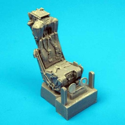 QuickBoost QB48004 F-4 ejection seats with safety belts 1/48