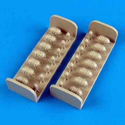QuickBoost QB72319 B-24 Liberator oxygen cylinders 1/72
