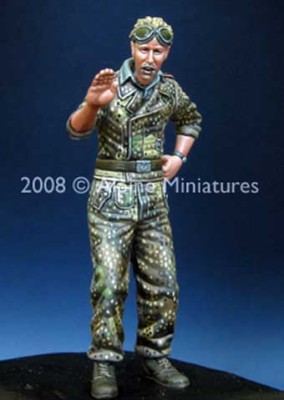 Condor F-350216 Офицер-танкист СС в летней форме 1:35
