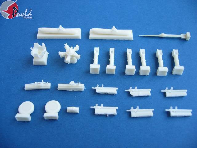 Pavla Models U72-30 Polikarpov Po-2 M-11 engine, engine cover, loaded wheels, two kinds of machine guns, ski udercarriage, propeller, bomb racks, bombs 1:72