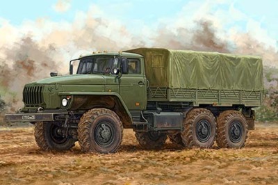 Trumpeter 01072 Урал 4320 с тентом 1/35