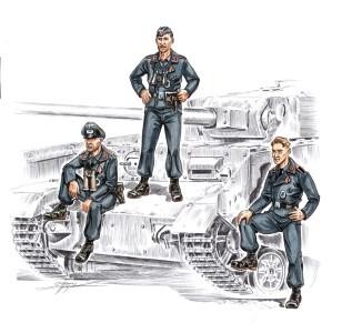 CMK F72142 German tankers WW II (3 fig. ) 1/72