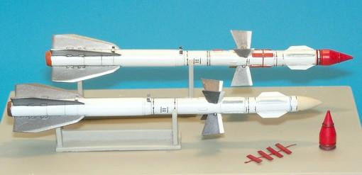 Plus model AL4007 Russian missile R-27ER AA-10 Alamo-C / Rusk 1:48