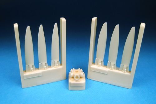 Barracuda Studios BCR48093 Griffon Supermarine Spitfire Mk.XIX version Late 5 Blade Propeller (designed to be used with Airfix kits) 1/48