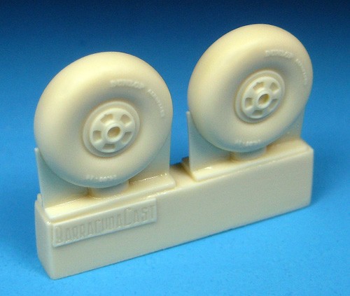 Barracuda Studios BCR72246 Bristol Beaufighter Mk.X Early Wheels - No Tread. (designed to be used with Airfix kits) 1/72