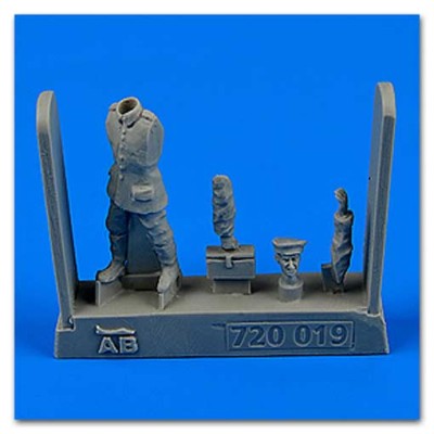 Aerobonus 720019 German and Austro-Hungarian Aircraft Mechanic WWI. (1914-1918) - part 4 1/72