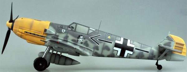 Merit 60025 Самолет Messerschmitt Bf109E - окрас "Luftwaffe Adolf Galland сентябрь 1940г." 1/18