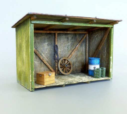 Plus model 4051 1/48 Shed (laser carved wood + 5 resin parts)