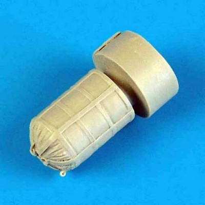 QuickBoost QB32102 Su-25K Frogfoot packed brake chute 1/32