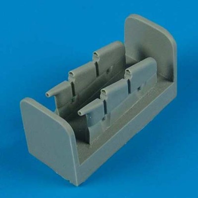 QuickBoost QB48420 Spitfire Mk.I/la/lla exhaust - oval 1/48