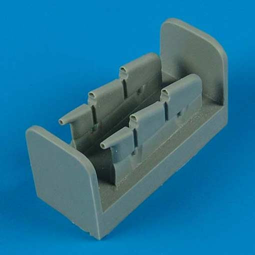 QuickBoost QB48420 Spitfire Mk.I/la/lla exhaust - oval 1/48